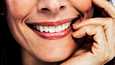 Aktiivihiili poistaa hampaan pinnan lian ja värjäytymät. Kuva ei liity tapaukseen.