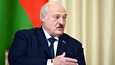 Aljaksandr Lukashenka on länsimaiden laajojen pakotteiden kohteena.