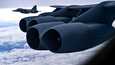 Ruotsin ilmavoimien Gripen-hävittäjät saattoivat Yhdysvaltain B-52H-koneita harjoituksissa helmikuussa 2022.