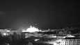 Ukrainan valtion energiayhtiö Energoatom julkaisi kuvan ohjuksen aiheuttamasta räjähdyksestä Etelä-Ukrainan ydinvoimalaitoksen alueella maanantain vastaisena yönä.