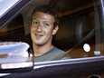 Facebookin luoja Mark Zuckerberg listasi yhtiön ja menetti huomattavasti varallisuuttaan.