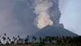 Viranomaiset nostivat varhain tänään Agung-tulivuorta koskevan varoituksen korkeimmalle tasolle.