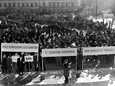 Lakkolaiset osoittivat mieltään Senaatintorilla 16. maaliskuuta vuonna 1956
