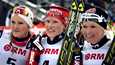 Yksi on joukosta poissa: Julia Tshekalevan (kesk.) voitto Rybinskin skiathlon-kilpailussa tammikuulta 2015 on poistettu aikakirjoista. Martine Ek Hagen (vas.) on nostettu ykköseksi ja Riitta-Liisa Roponen kakkoseksi.