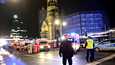 Poliisit työskentelivät terrori-iskun tapahtumapaikalla Berliinissä viime viikon maanantaina.