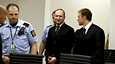 Anders Behring Breivik saapui kuulemaan tuomiotaan perjantaina Oslossa.