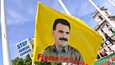 Turkin laittomaksi julistaman Kurdistanin työväenpuolueen johtaja Abdullah Öcalan on istunut turkkilaisessa vankilassa vuodesta 1999. Mielenosoittajat vaativat Öcalanin vapauttamista Lontoossa 18. toukokuuta.