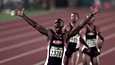 Michael Johnson urheilu-uransa huipulla Atlantan olympialaisissa 1996. Hän voitti 200 metrillä kultaa silloin käsittämättömällä ME-ajalla 19,32.