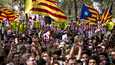 Katalonian itsenäisyyden kannattajat ovat järjestäneet laajoja mielenosoitusmarsseja Espanjassa viime viikkoina.
