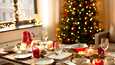 Kinkku, lanttulattikko, porkkanalaatikko, riisipuuro ja rosolli olivat Ilta-Sanomien kyselyssä viisi tärkeimpänä pidettyä jouluruokaa. Alkoholipitoisista juomista viini, glögi ja olut olivat suosituimpia.