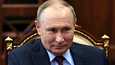 Asiantuntijat pyrkivät saamaan selkoa presidentti Vladimir Putinin mielentilasta.
