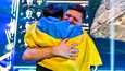 Na’Vi on Ukrainan tunnetuin ja yksi esportsin ikonisimmista nimistä. Kuvassa organisaation CS-tähti halaamassa joukkuetoveriaan voitokkaan PGL Major Stockholm -finaalin jälkeen marraskuussa 2021.