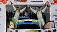Reeta Hämäläinen ja Emil Lindholm juhlivat MM-sarjan WRC2-mestaruutta Japanissa.