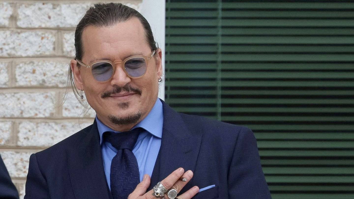 Johnny Depp törsäsi lähes 60 000 euroa ravintolaan – nautiskelee elämästään oikeudenkäynnin jälkeen