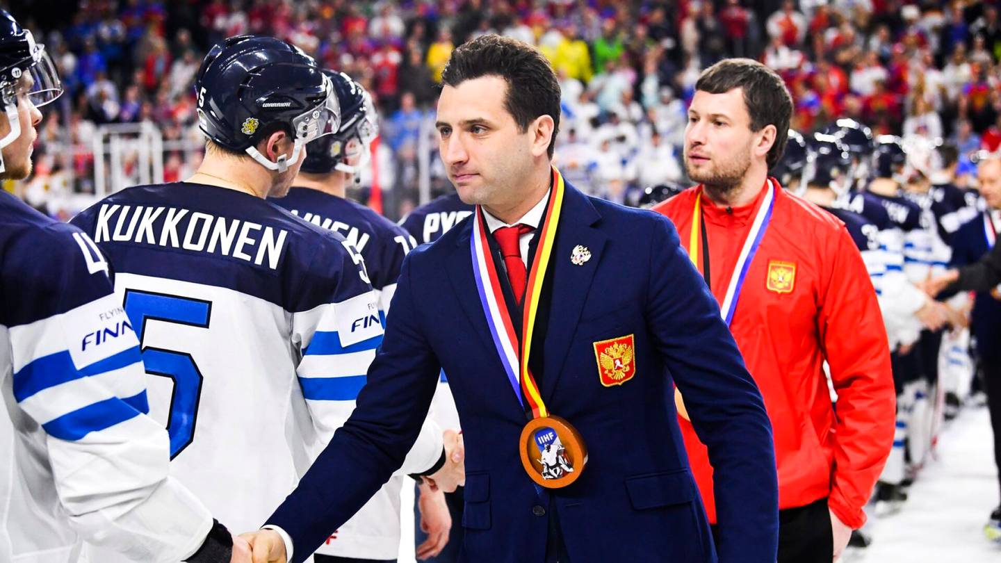 Roman Rotenbergin temppu tyrmistyttää – venäläinen entinen NHL-pelaaja: ”Tällä ei ole mitään tekemistä jääkiekon kanssa”