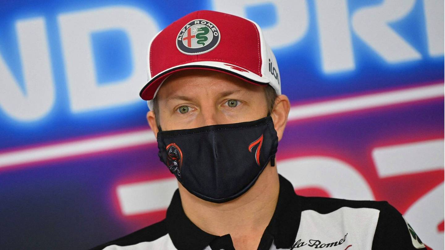 Kimi Räikkönen otti kantaa F1-kisan kohutilanteeseen – toivoo ajopaikkansa menettäneelle tallikaverilleen toista mahdollisuutta