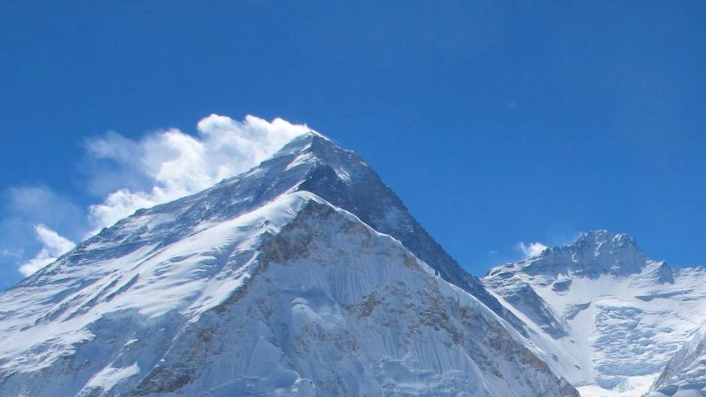 Kiipeilijä valloitti vuoren Himalajalla – katosi sitten jäljettömiin