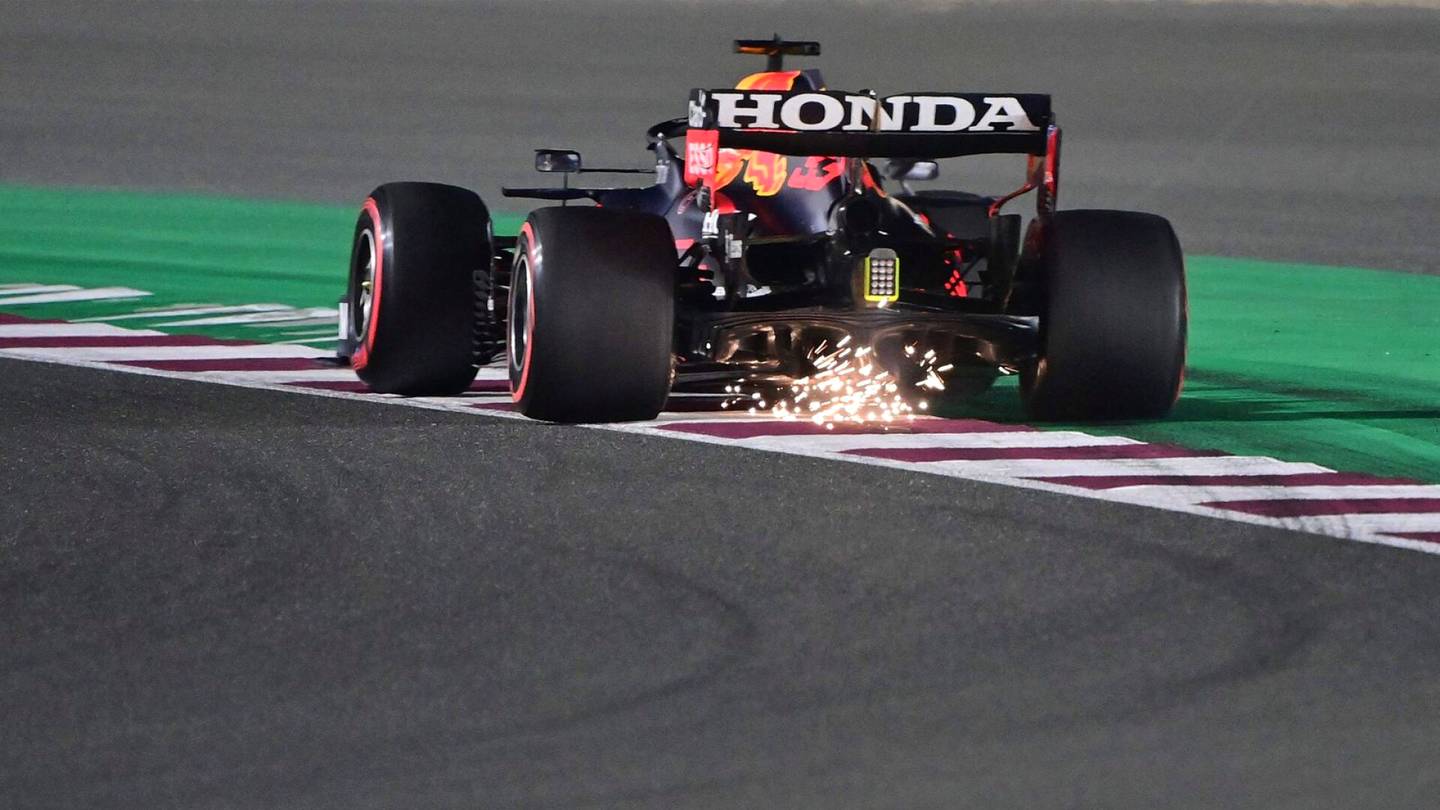 Kiusallinen video Max Verstappenin takasiivestä kiinnitti F1-fanien huomion