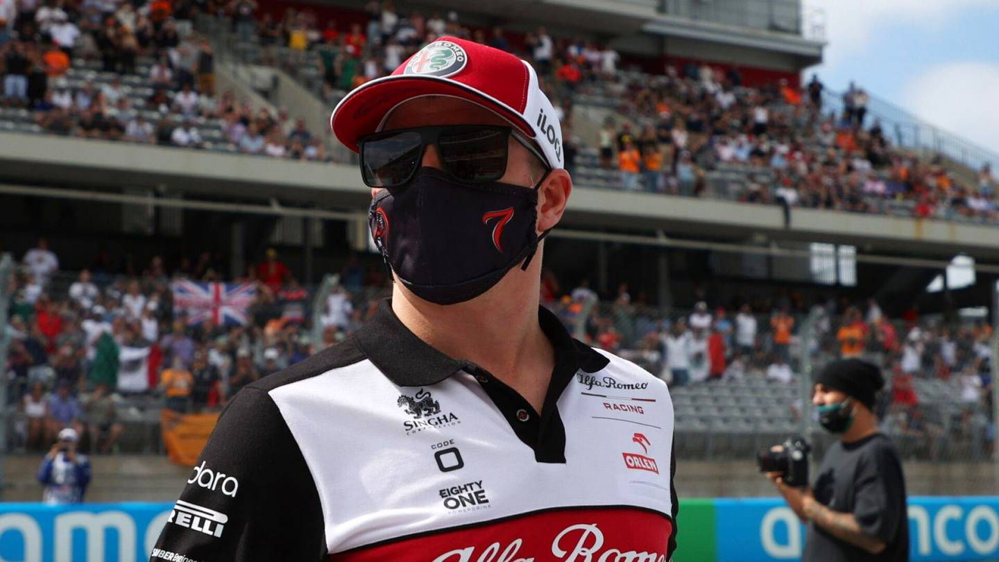 Kimi Räikkönen teki vaikuttavan tempun Brasilian GP:ssä – F1-fanit hämmästyivät: ”Katsokaapa tätä…”