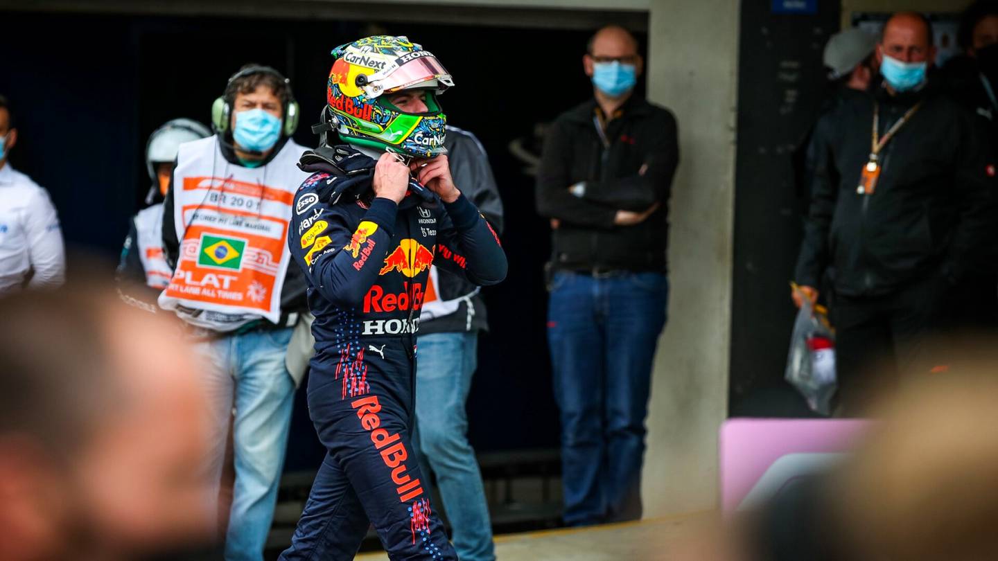 Max Verstappenille sakot Lewis Hamiltonin auton koskettelusta