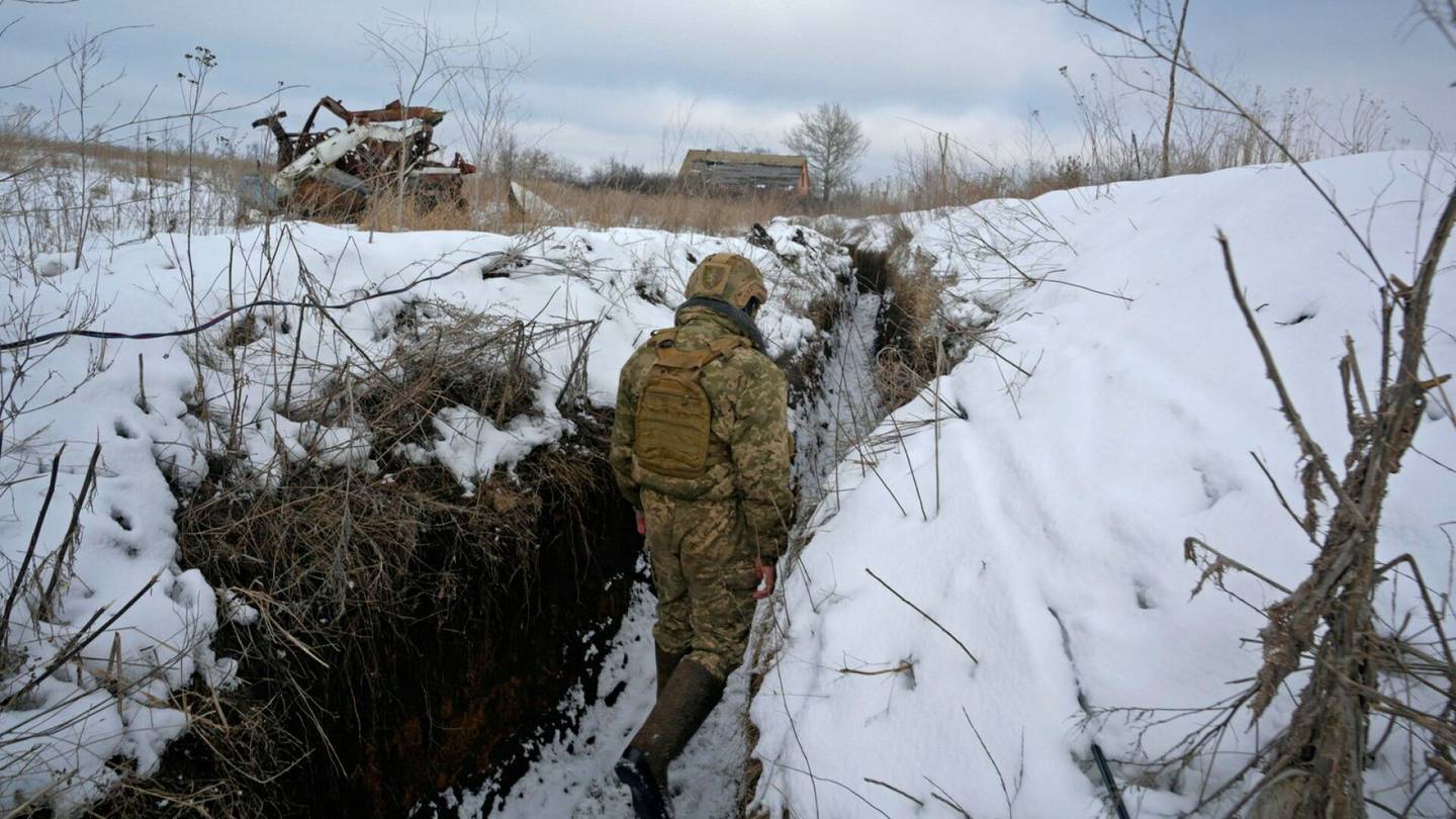 Venäjä saattaa tavoitella Donbassin ja Luhanskin erottamista Ukrainasta, arvioi entinen apulaistiedustelupäällikkö