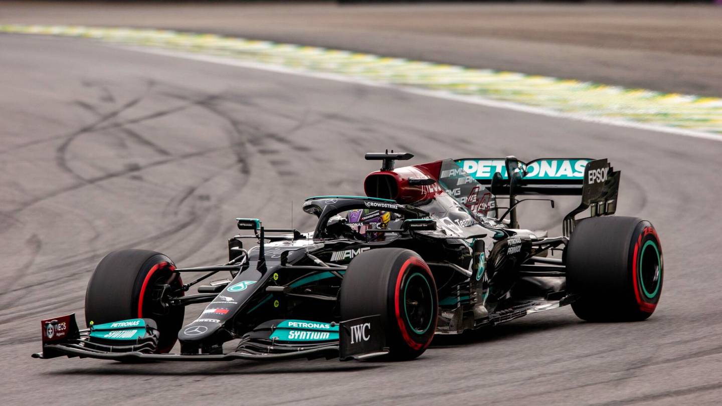 Lewis Hamiltonia uhkaa kova rangaistus Brasilian F1-osakilpailussa!