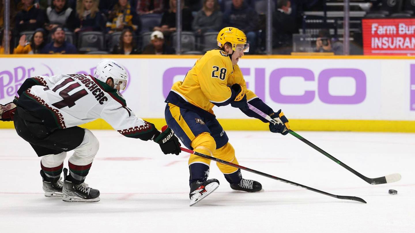 Eeli Tolvanen, 22, on ajautunut erikoiseen rooliin NHL:ssä – viime kauden seuraukset ovat tulleet vastaan