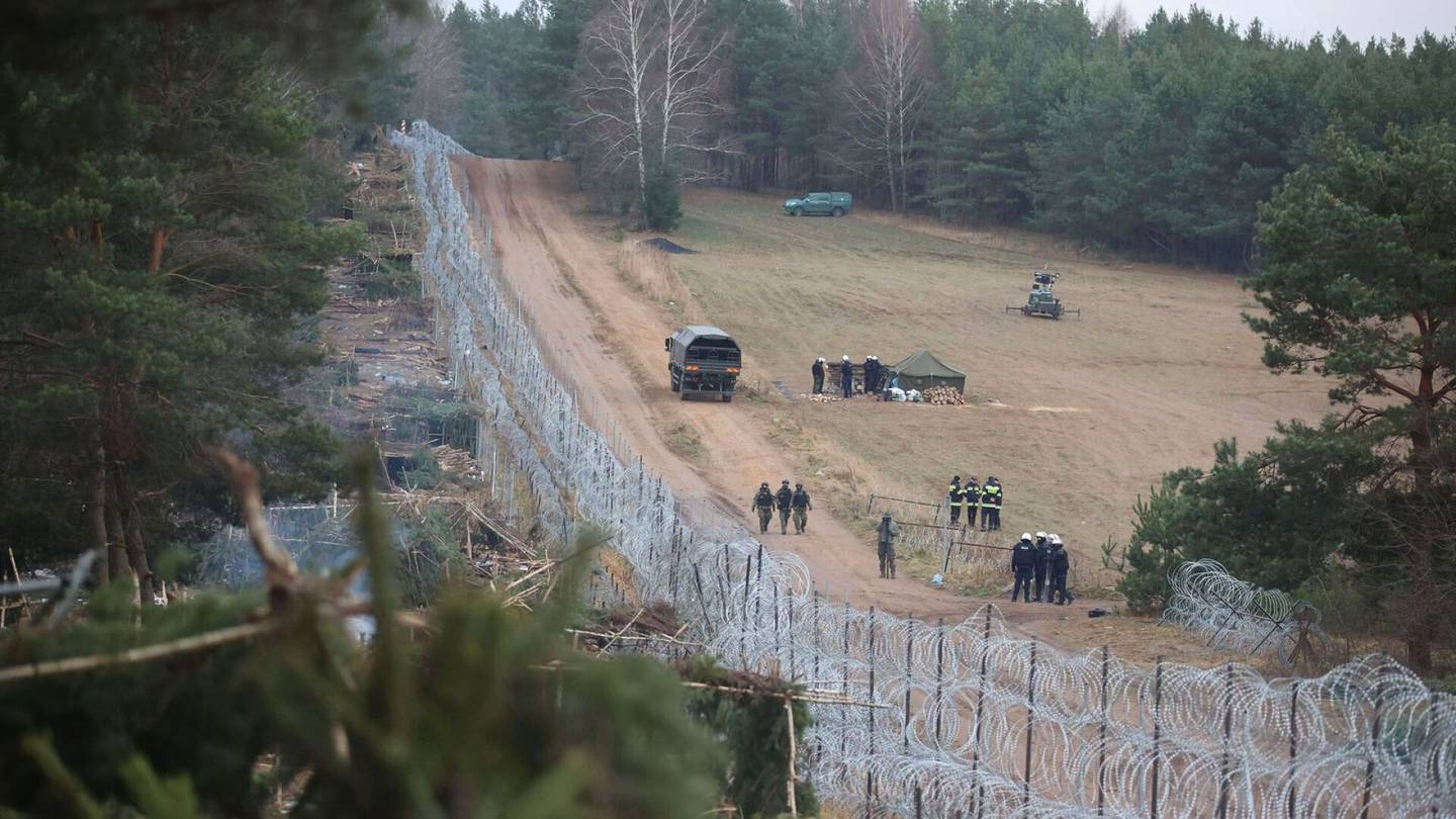 Valko-Venäjä tyhjensi siirtolaisten leirin, ihmiset siirrettiin logistiikka­keskukseen