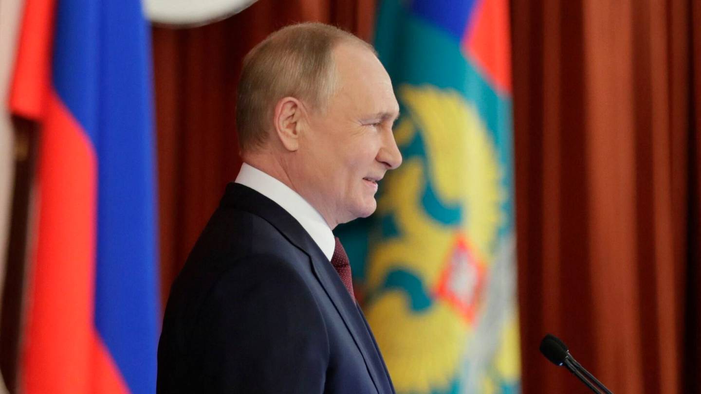 Putin syytti länttä Ukrainan kriisin ”eskaloimisesta” ja siirtolaisten käyttämisestä Valko-Venäjää vastaan