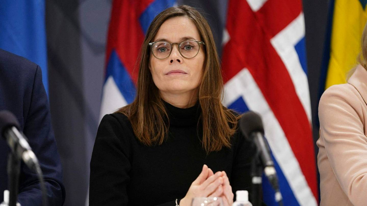 Islanti jatkaa entisellä hallitus­pohjalla, pää­ministerinä yhä puna­vihreä Katrin Jakobsdottir
