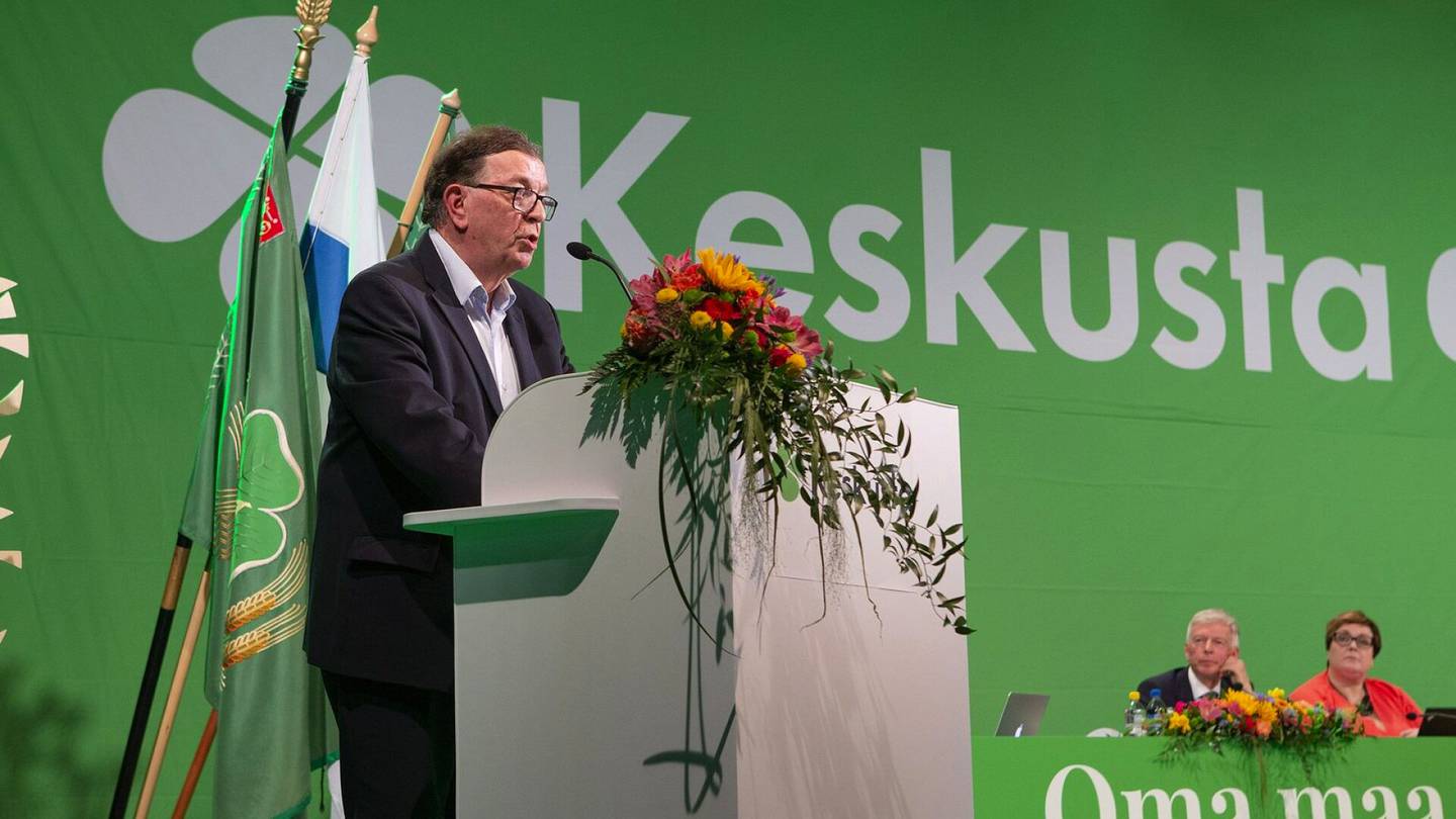 Paavo Väyrynen luki madon­luvut puolueelle: Äänestäjien luottamus keskustaan on romahtanut