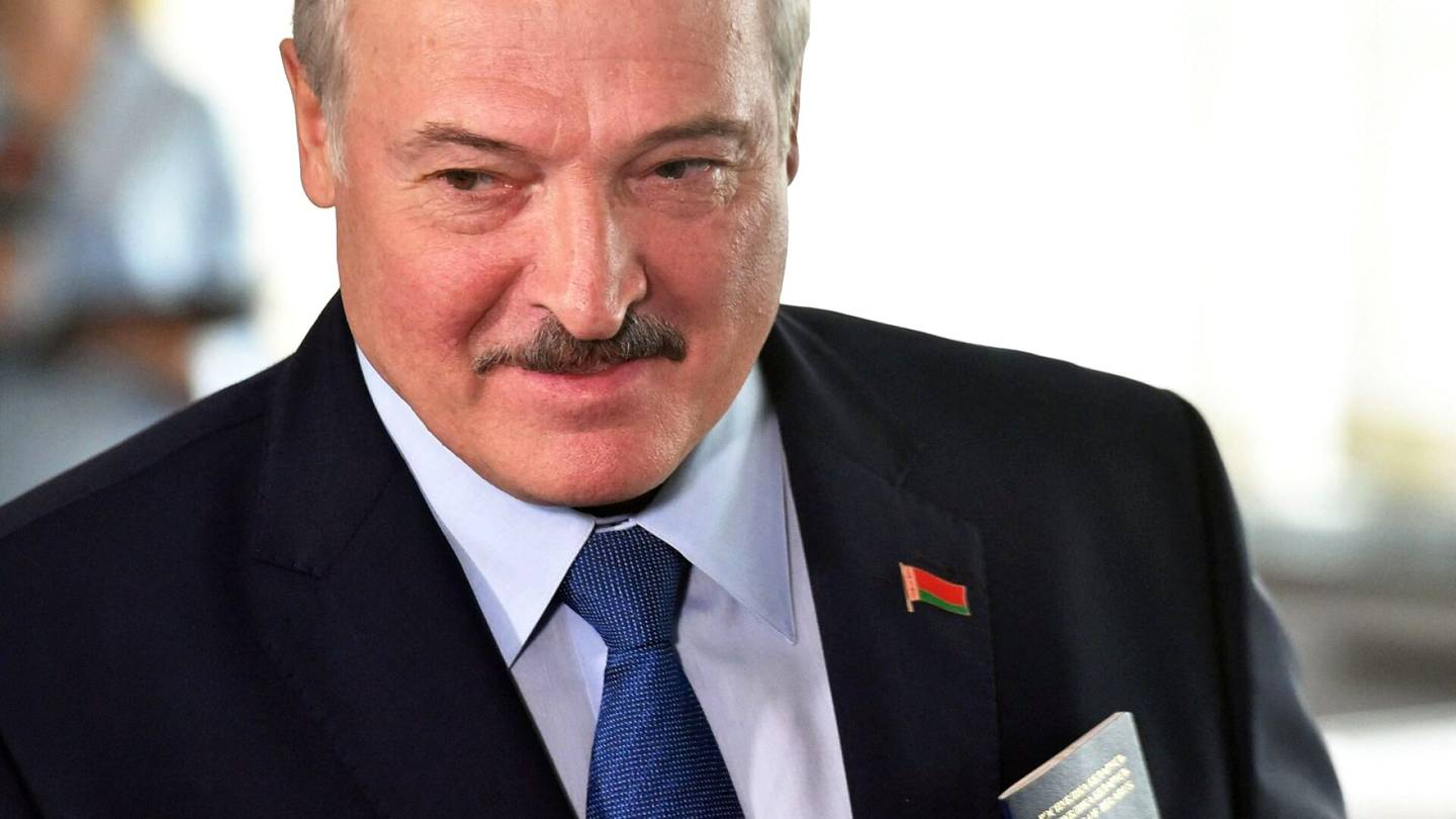 Lukashenka uhosi Valko-Venäjän vastaavan mahdollisiin pakotteisiin, kaasu­toimitukset vaarassa