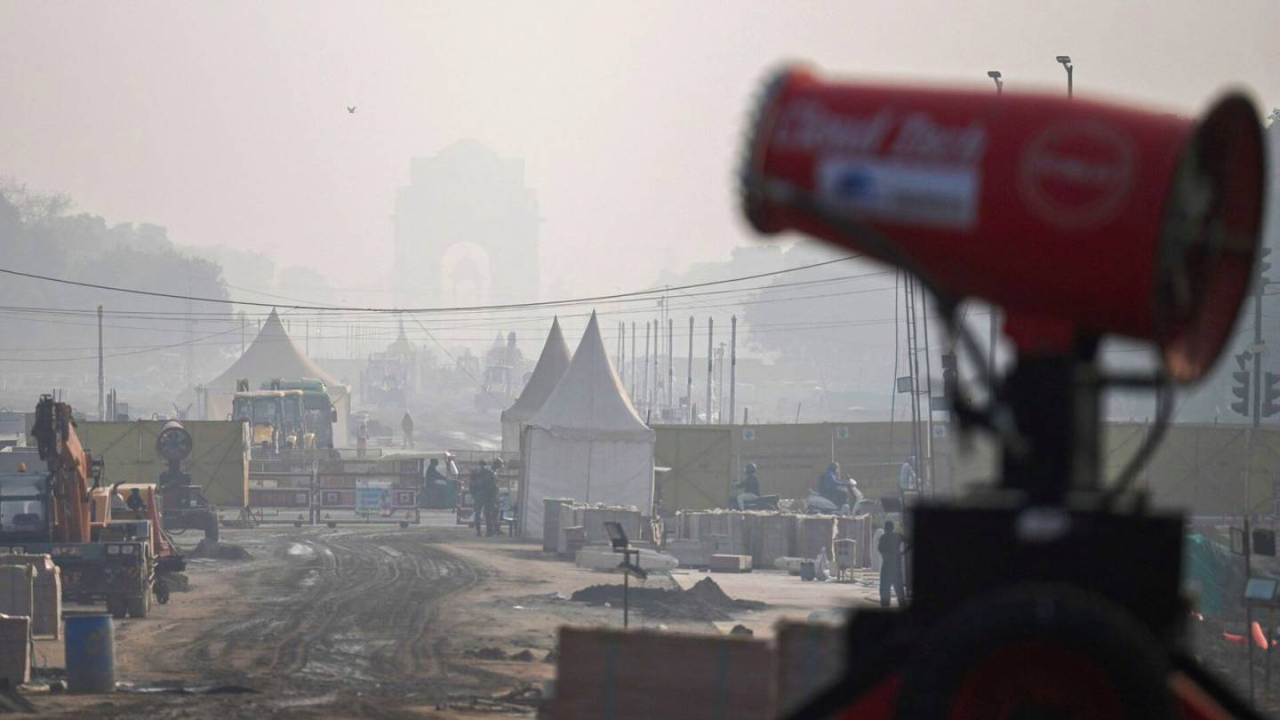 Delhiä uhkaa jälleen sulku – tällä kertaa saasteiden takia