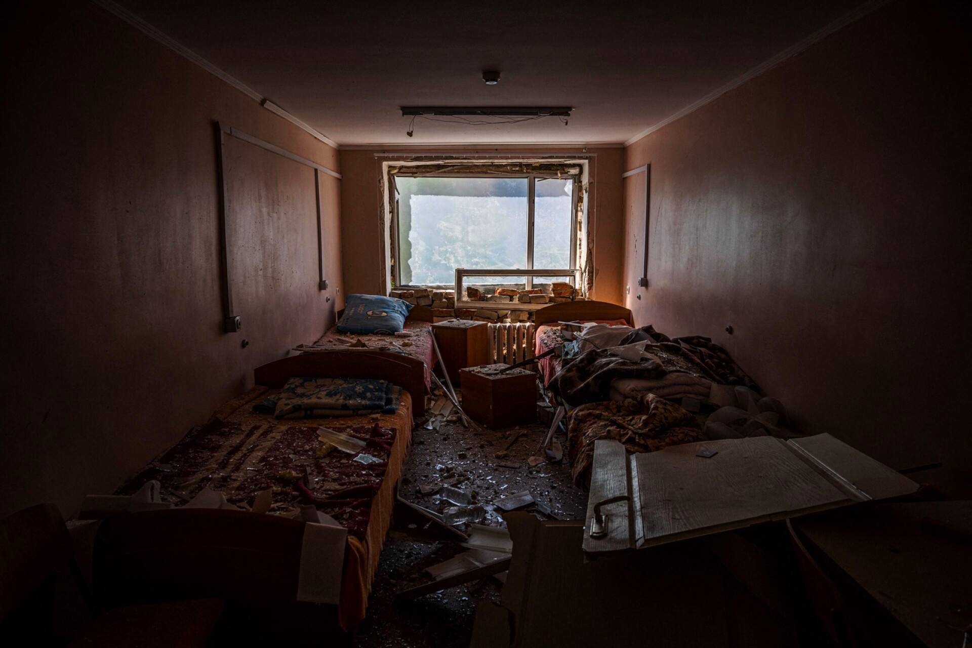 Kuvaa tuhoutuneesta sairaalasta Orikhivista, Itä-Ukrainasta.