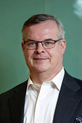 Husin diagnostiikkajohtajan Lasse Lehtosen mielestä korona- ja influenssarokotus olisi pitänyt antaa rokotettaville yhdellä ja samalla käynnillä.