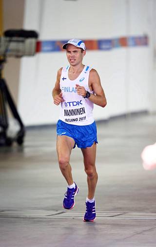 Vuonna 2015 Henri Manninen oli Pekingin MM-kisojen maratonilla 35:s ajalla 2.30.22.