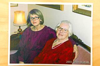 Eila ja Anna-Lisa-mamma juhlivat yhdessä myös mamman 85-vuotissyntymäpäiviä.