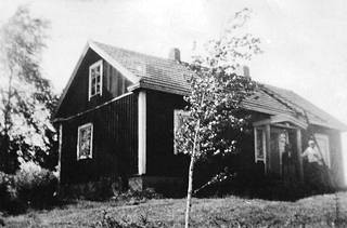 Tellervon lapsuudenkoti, Kankaanranta. Päärakennus on vuodelta 1926.