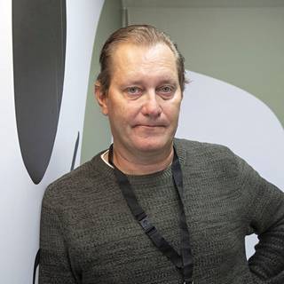  Länsi-Uudellamaalla kokoomuksen listoilla ehdolla on tv-tuottaja Petteri Ahomaa.