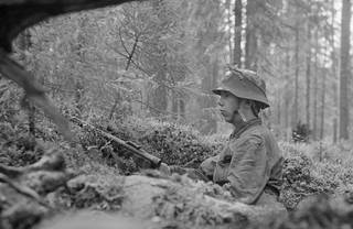 Yksinäinen vartiomies kesällä 1944. Kuvituskuva.