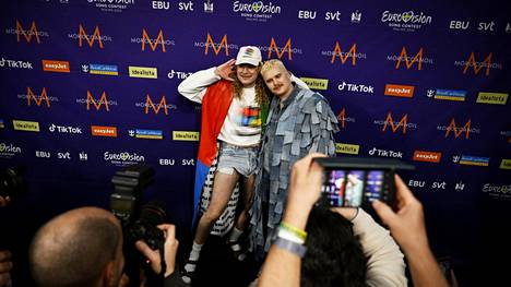Windows95man eli Teemu Keisteri ja laulaja Henri Piispanen selviytyivät Euroviisujen finaaliin.