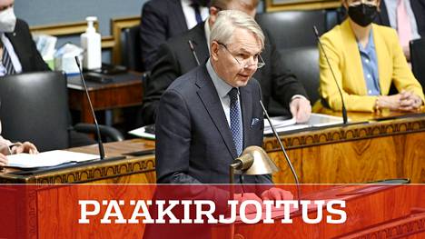 Ulkoministeri Pekka Haavisto (vihr) esitteli eduskunnalle pääministerin ilmoituksen turvallisuustilanteesta.