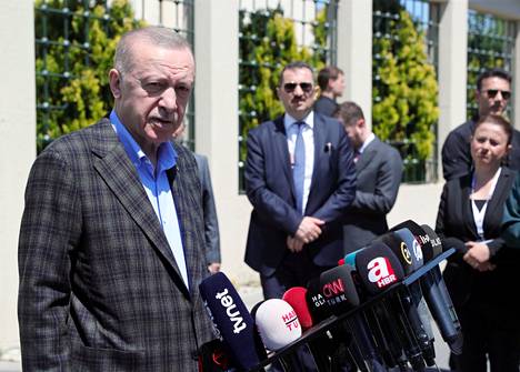 Erdogan sanoi perjantaina, ettei suhtaudu myönteisesti Suomen ja Ruotsin Nato-jäsenyyksiin.