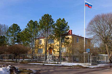 Venäjän konsulaatti Ahvenanmaalla valvoo maakunnan aseettomuutta.