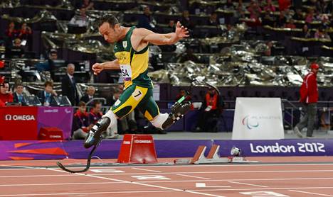 Pistorius voitti urallaan kuusi kultamitalia paralympialaisista.