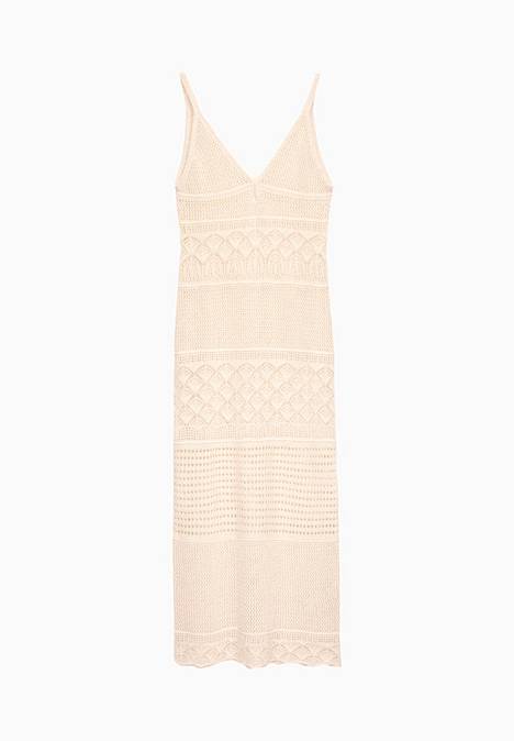 This truly translucent dress is waiting for Super Heat or a trip to the south, Osho / Zalando, € 49.99.
