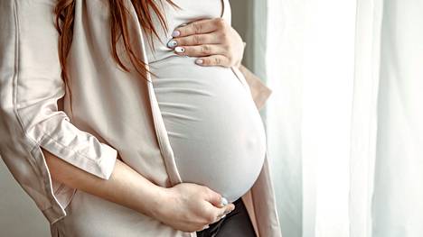 Masennuslääkitys raskauden aikana ei suurentanut esimerkiksi autismin tai tarkkaavaisuushäiriöiden riskiä.