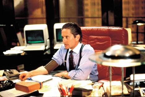 Michael Douglas pörssitrillerissä Wall Street – rahan ja vallan katu (1988).
