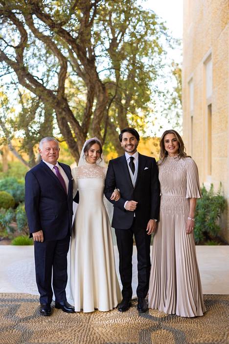 Kuningas Abdullah, prinsessa Iman, sulhanen Jameel Alexander Thermiotis ja kuningatar Rania.