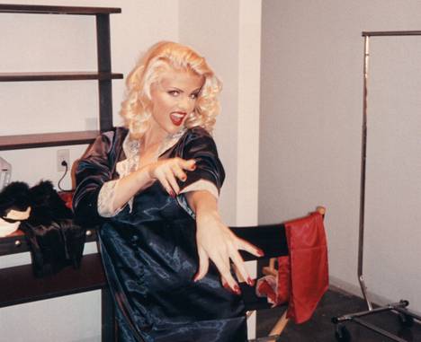 A new documentary revisits the life of Anna Nicole Smith, who died at the age of 39.